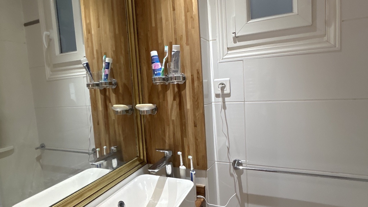 Photo of Bathroom in Quartier de la Salpetriere