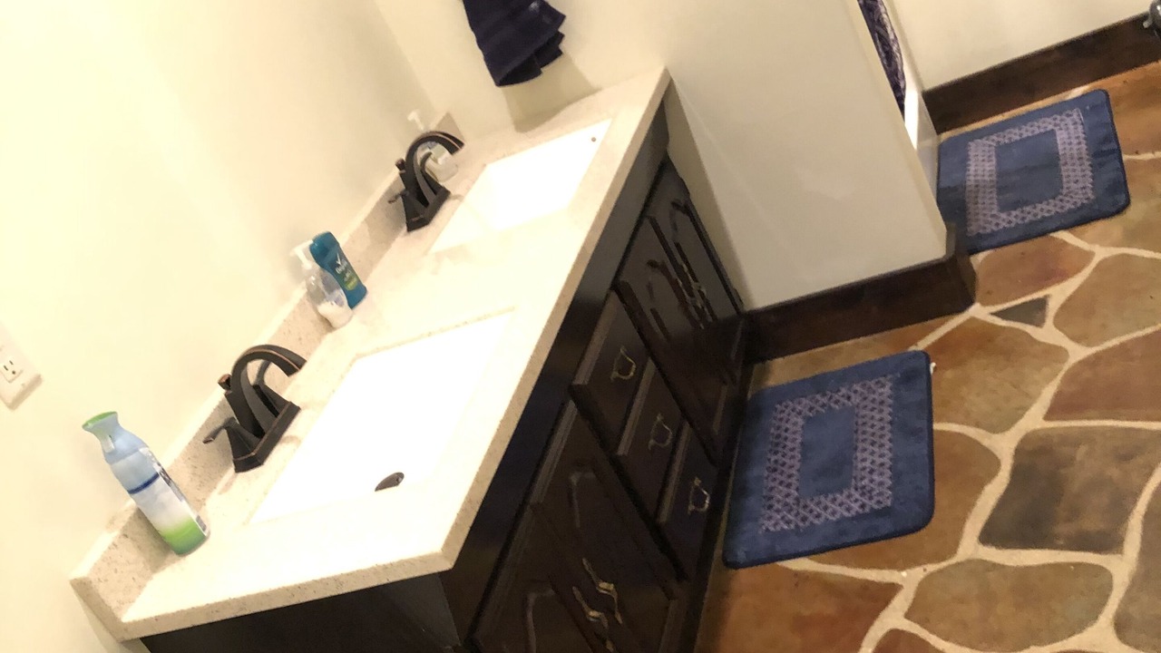 Photo of Bathroom in Harper