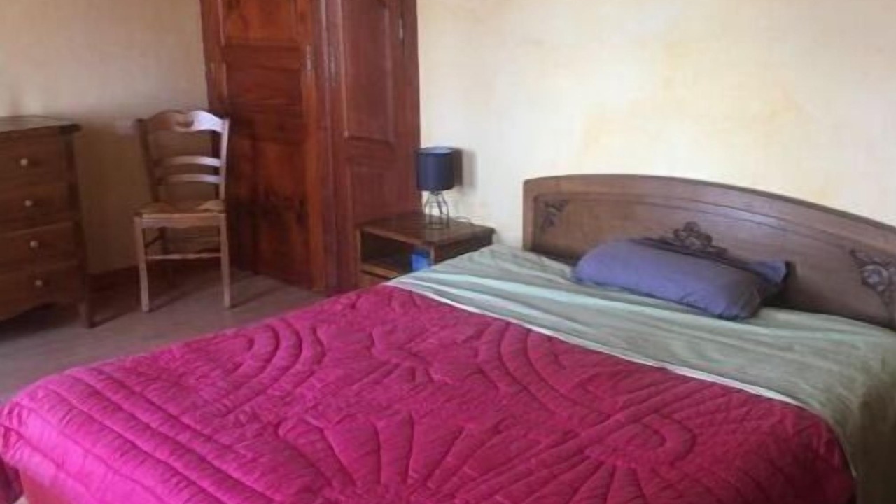 Photo of Bedroom in Quins