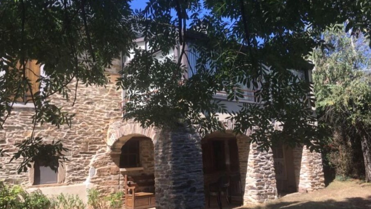 Photo of Outdoor in Quins