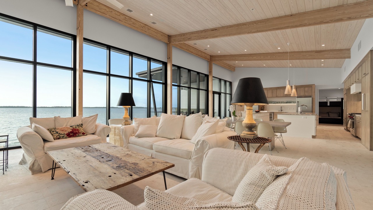 Photo of Livingroom in Pensacola Beach