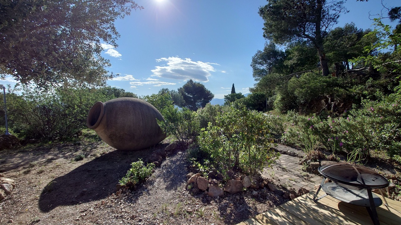 Photo of Patio Balcony in Llauro