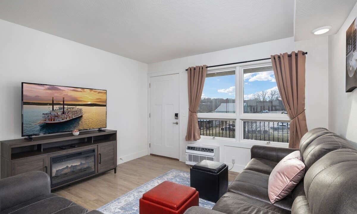 Photo of Livingroom in Downtown Branson