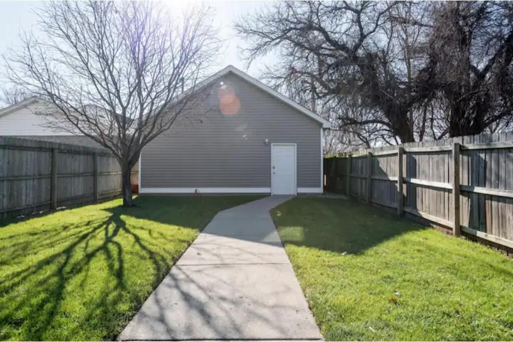 Photo of Outdoor in Germantown