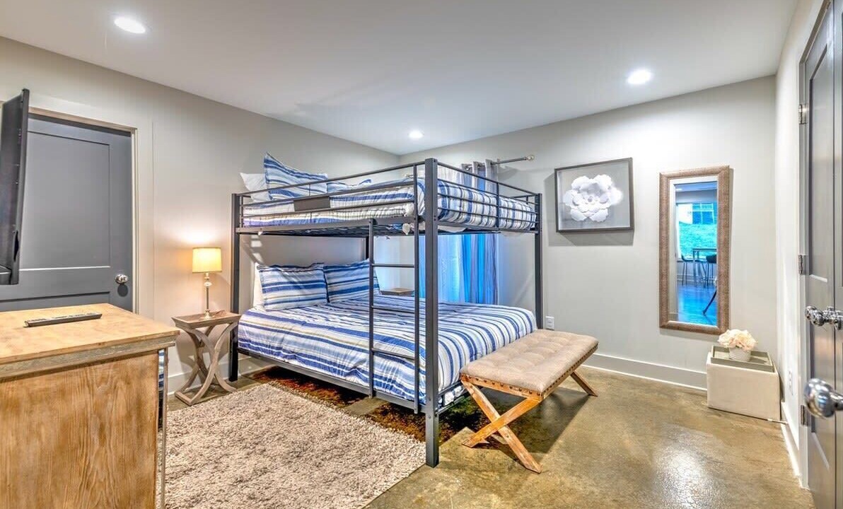 Photo of Bedroom in Berry Hill