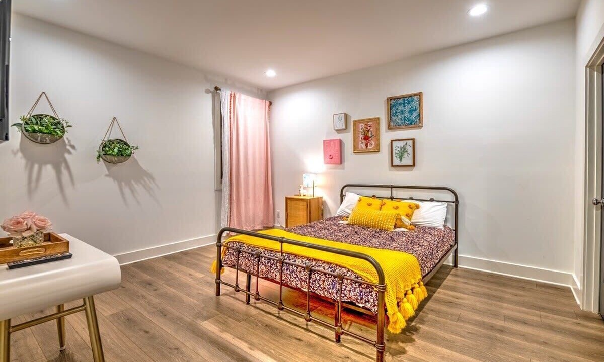 Photo of Bedroom in Berry Hill
