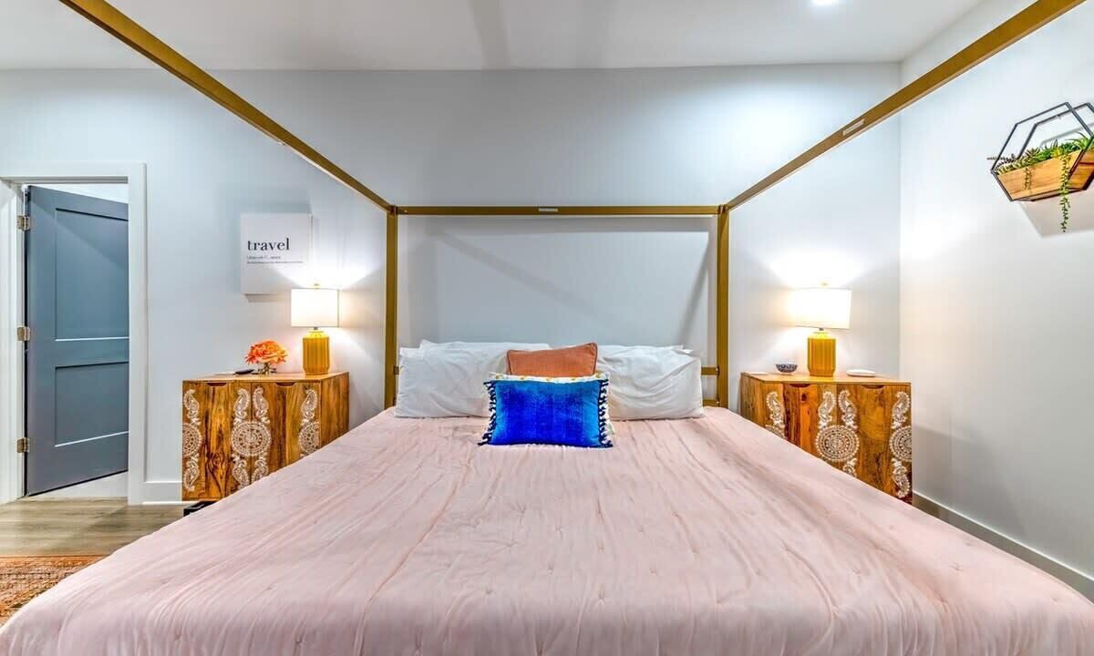 Photo of Bedroom in Berry Hill