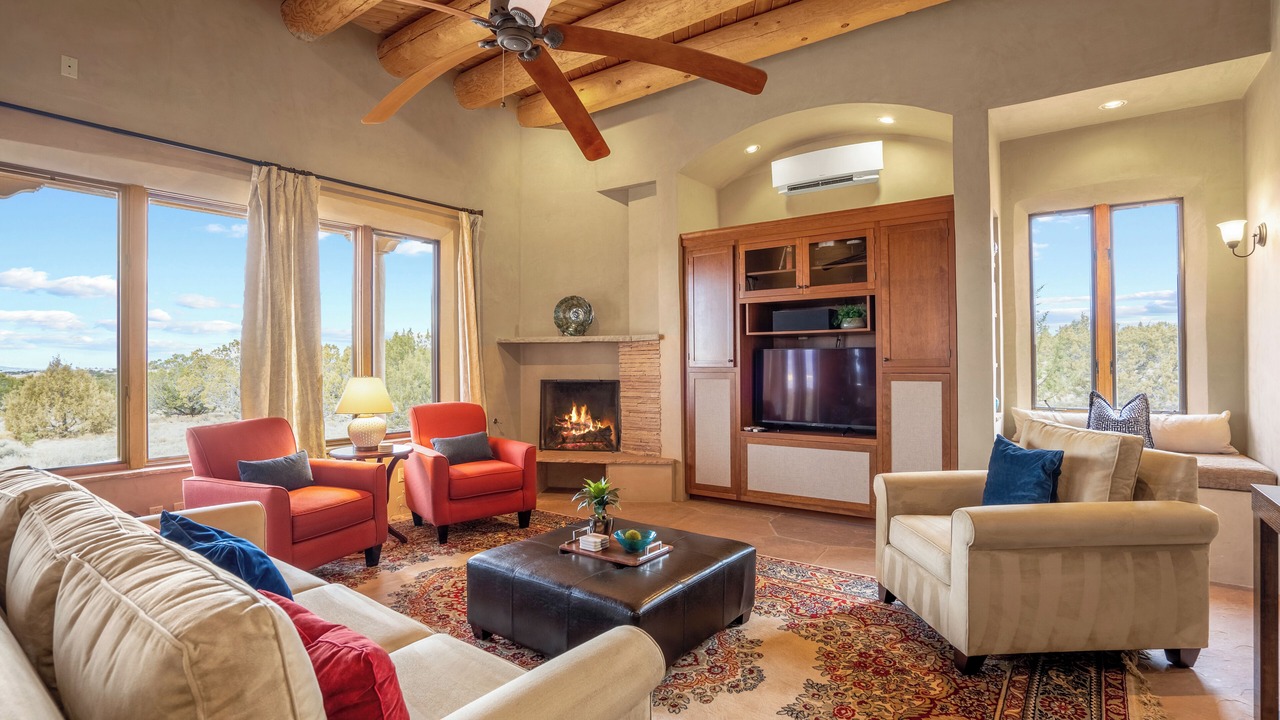 Photo of Livingroom in Las Campanas