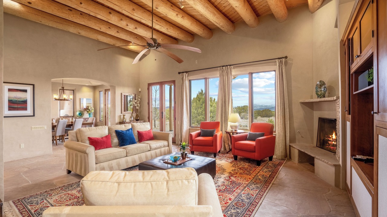 Photo of Livingroom in Las Campanas