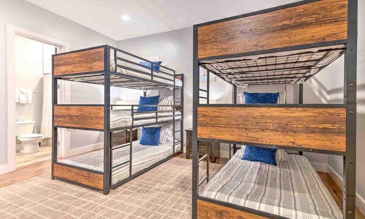 Photo of Bedroom in Eighth Avenue
