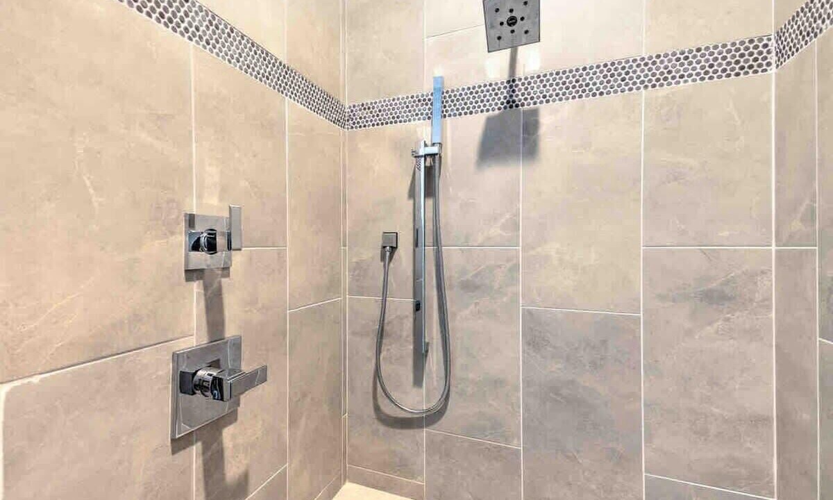 Photo of Bathroom in Eighth Avenue