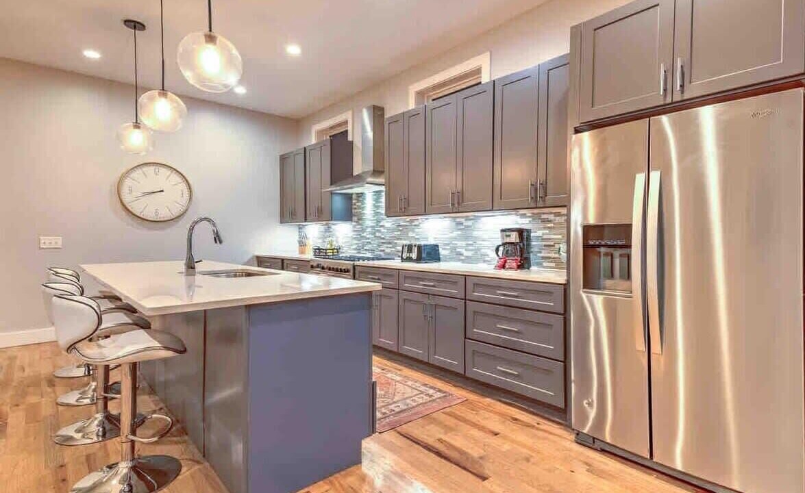 Photo of Kitchen in Eighth Avenue