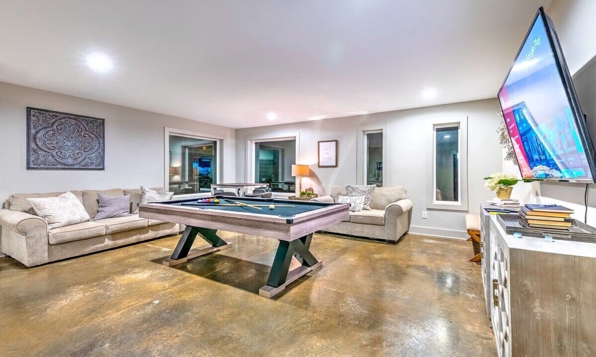 Photo of Livingroom in Berry Hill