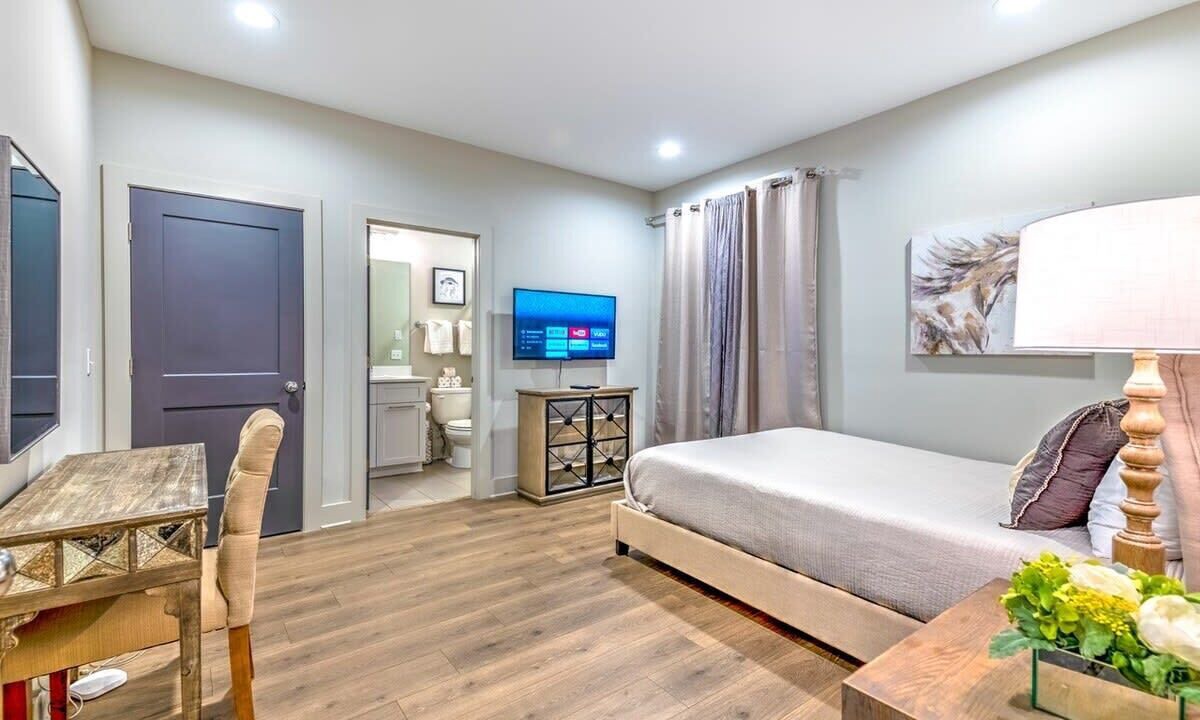 Photo of Bedroom in Berry Hill