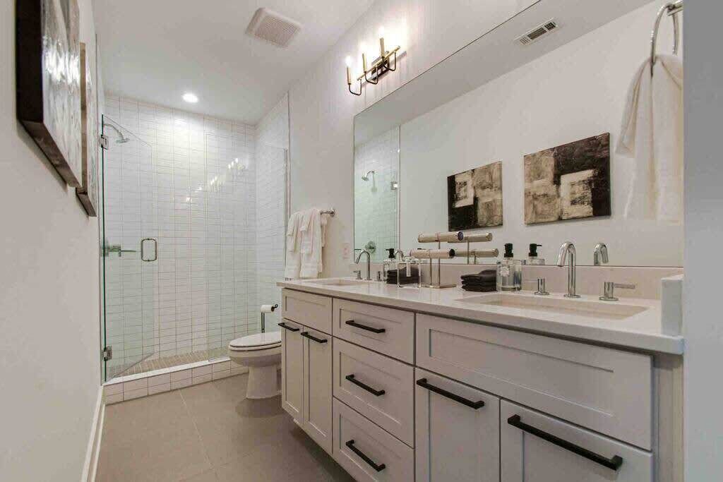Photo of Bathroom in Berry Hill