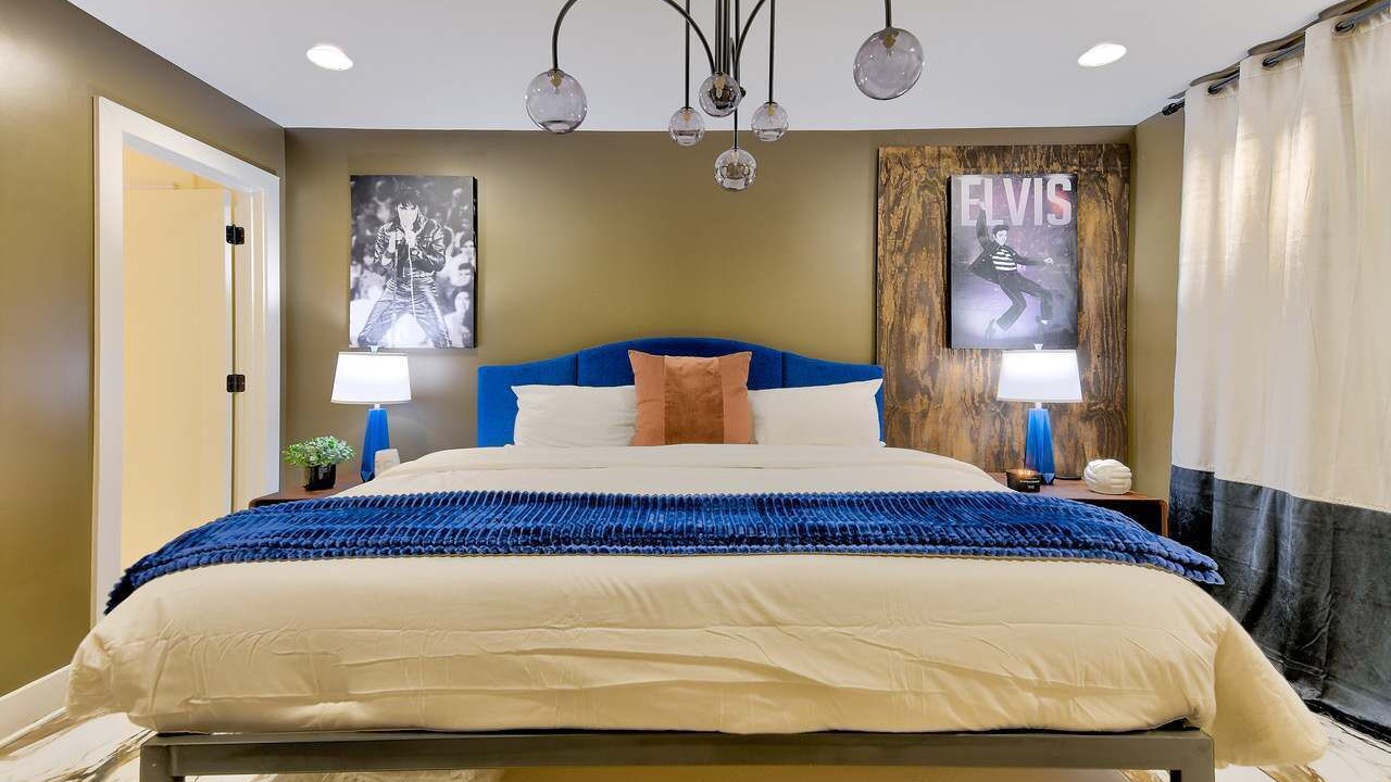 Photo of Bedroom in Hillsboro West End
