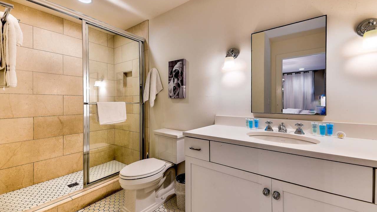 Photo of Bathroom in Hillsboro West End
