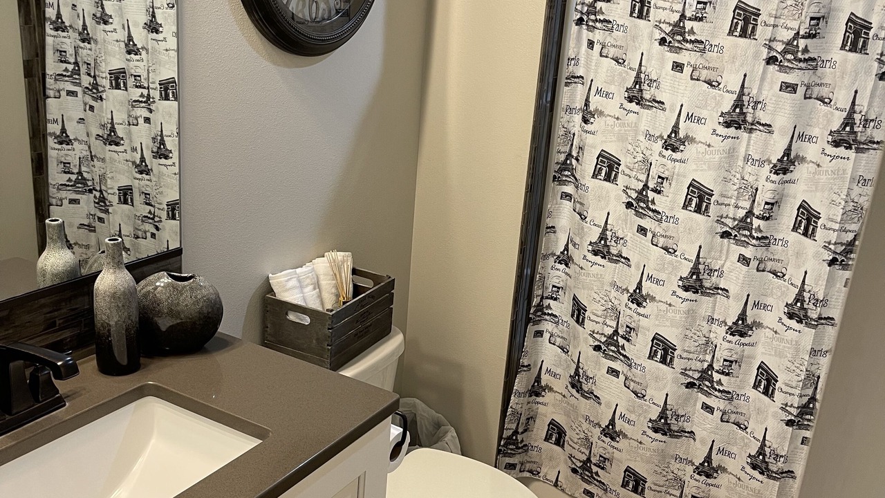 Photo of Bathroom in West Richland