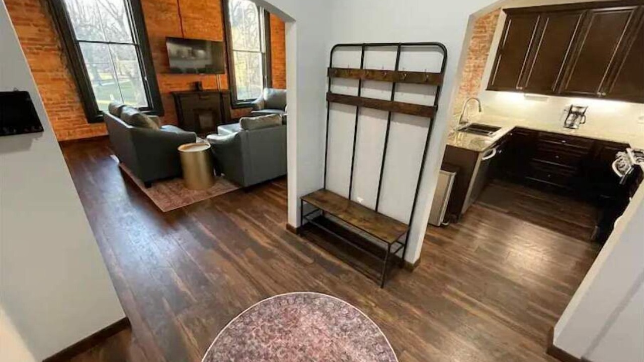 Photo of Livingroom in Warren