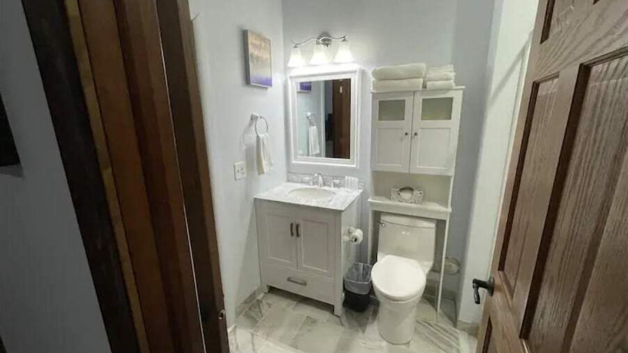 Photo of Bathroom in Warren