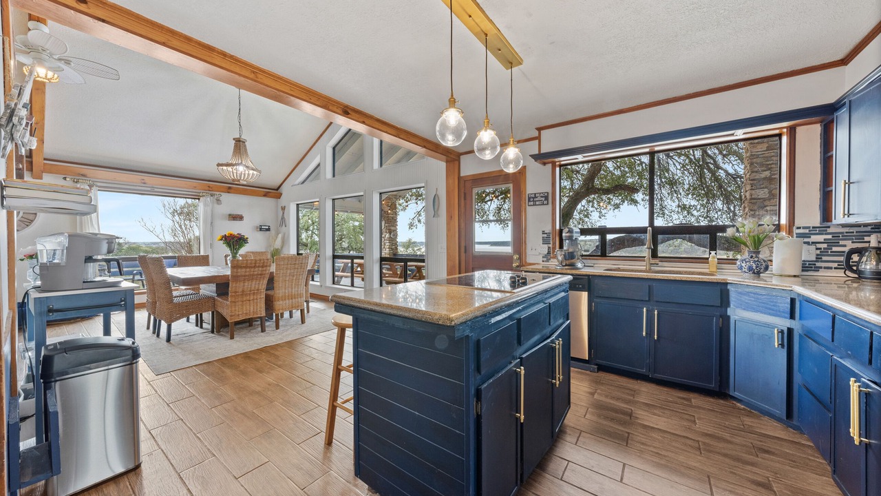 Photo of Kitchen in Leon Junction