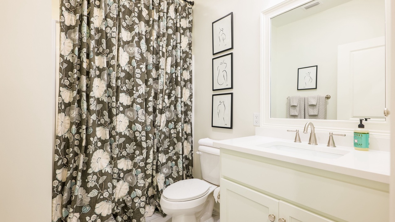 Photo of Bathroom in Valdosta