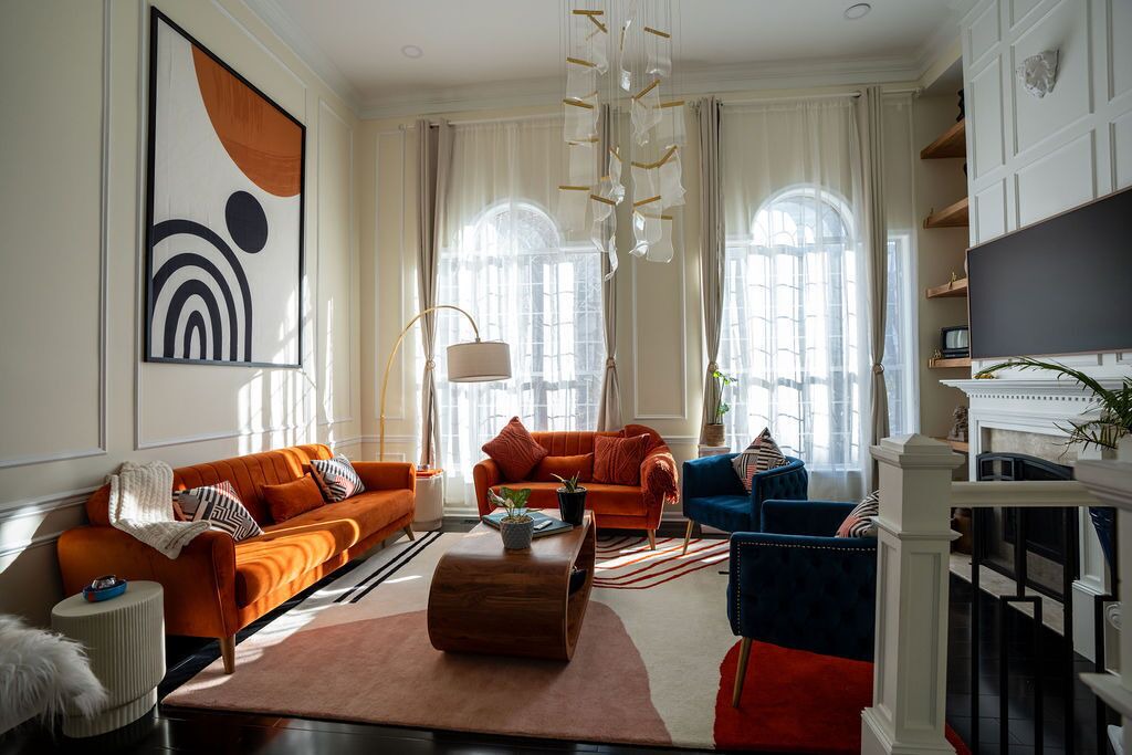 Photo of Livingroom in Alexandria West