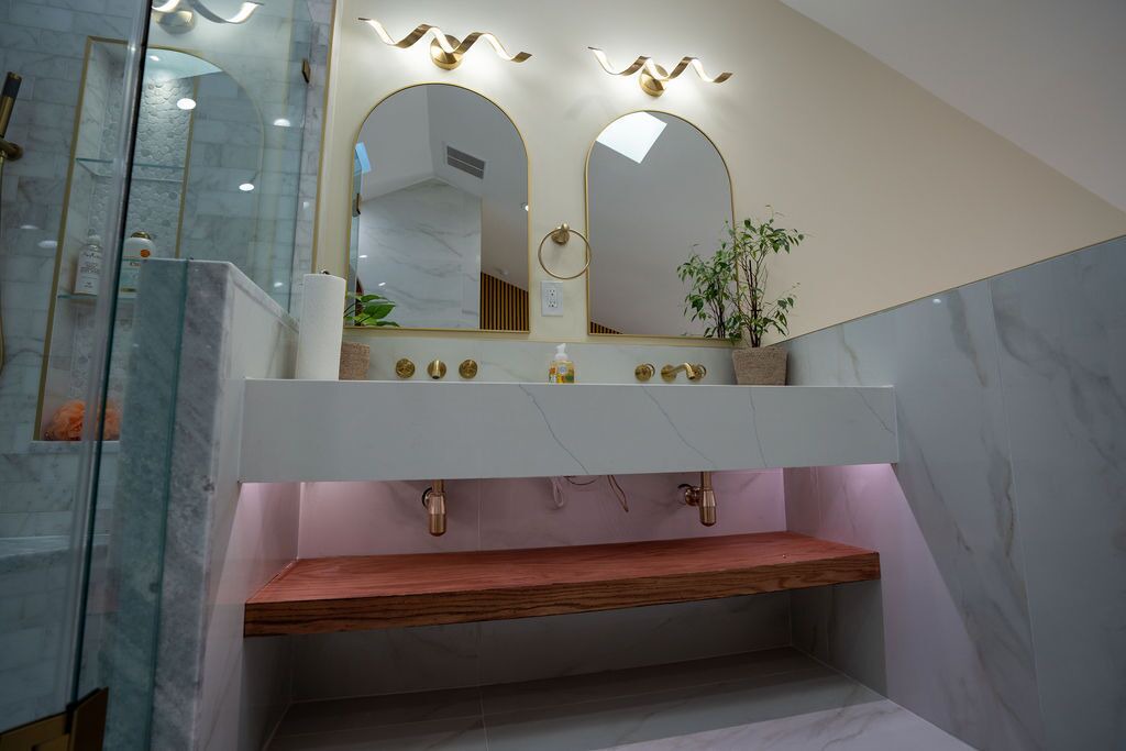 Photo of Bathroom in Alexandria West