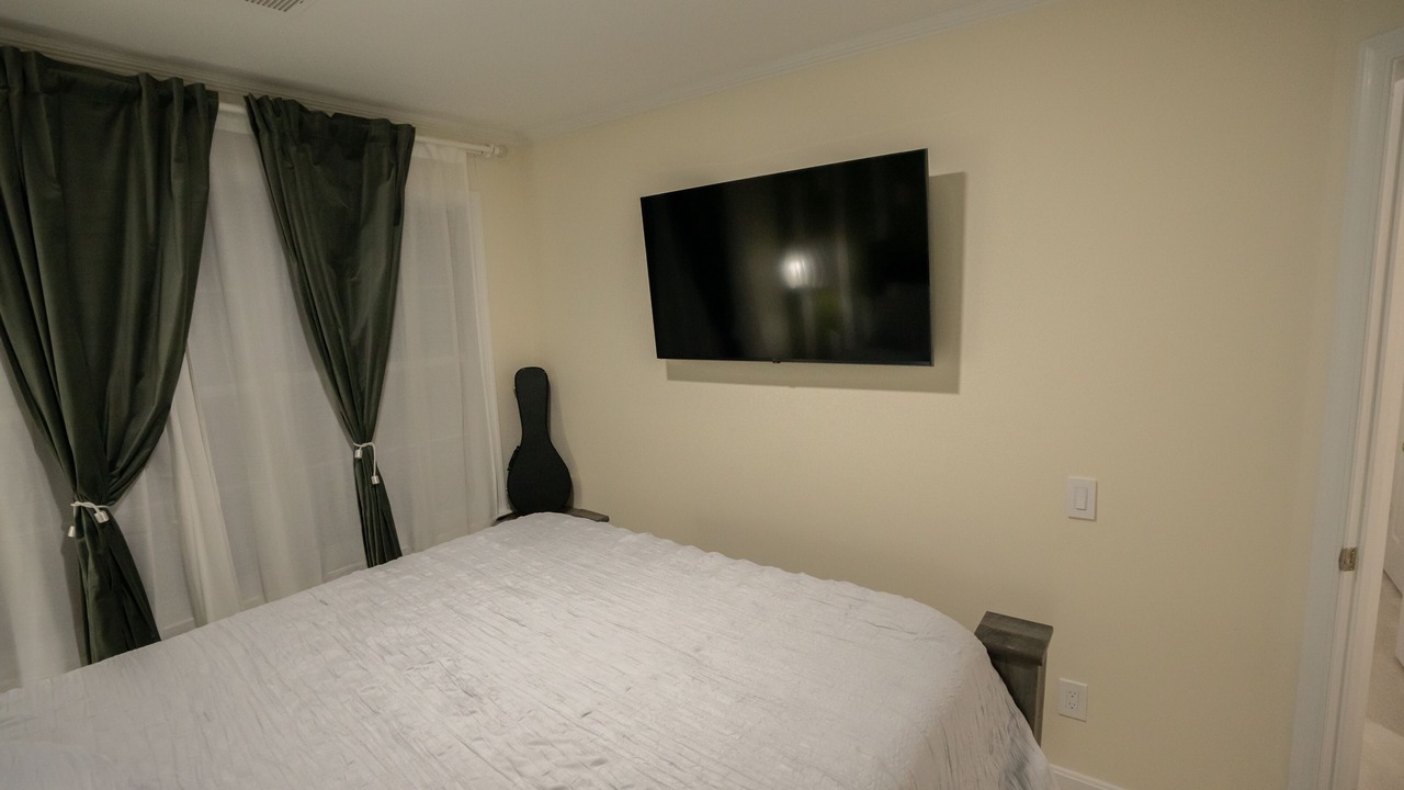Photo of Bedroom in Alexandria West