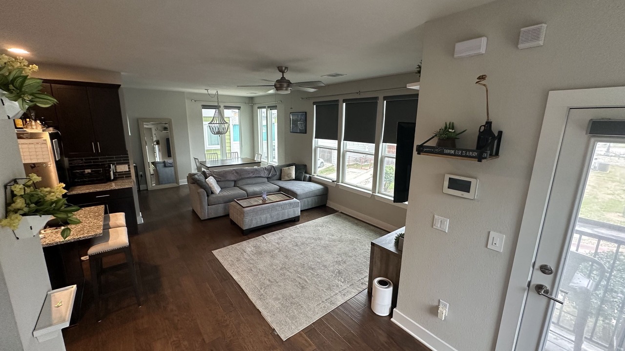 Photo of Livingroom in Parker Lane