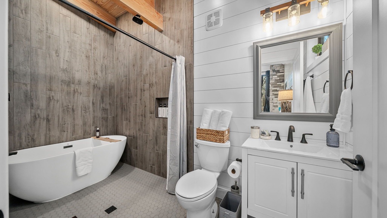 Photo of Bathroom in Treloar