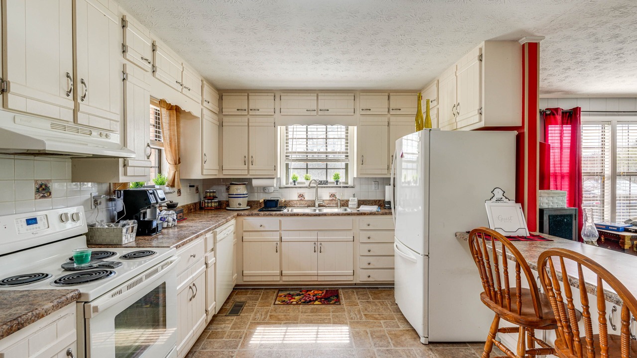 Photo of Kitchen in Mohawk