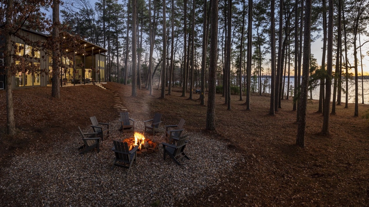 Photo of Outdoor in Avinger