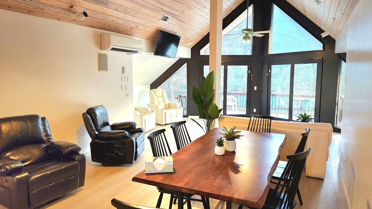 Photo of Others in Lakeview