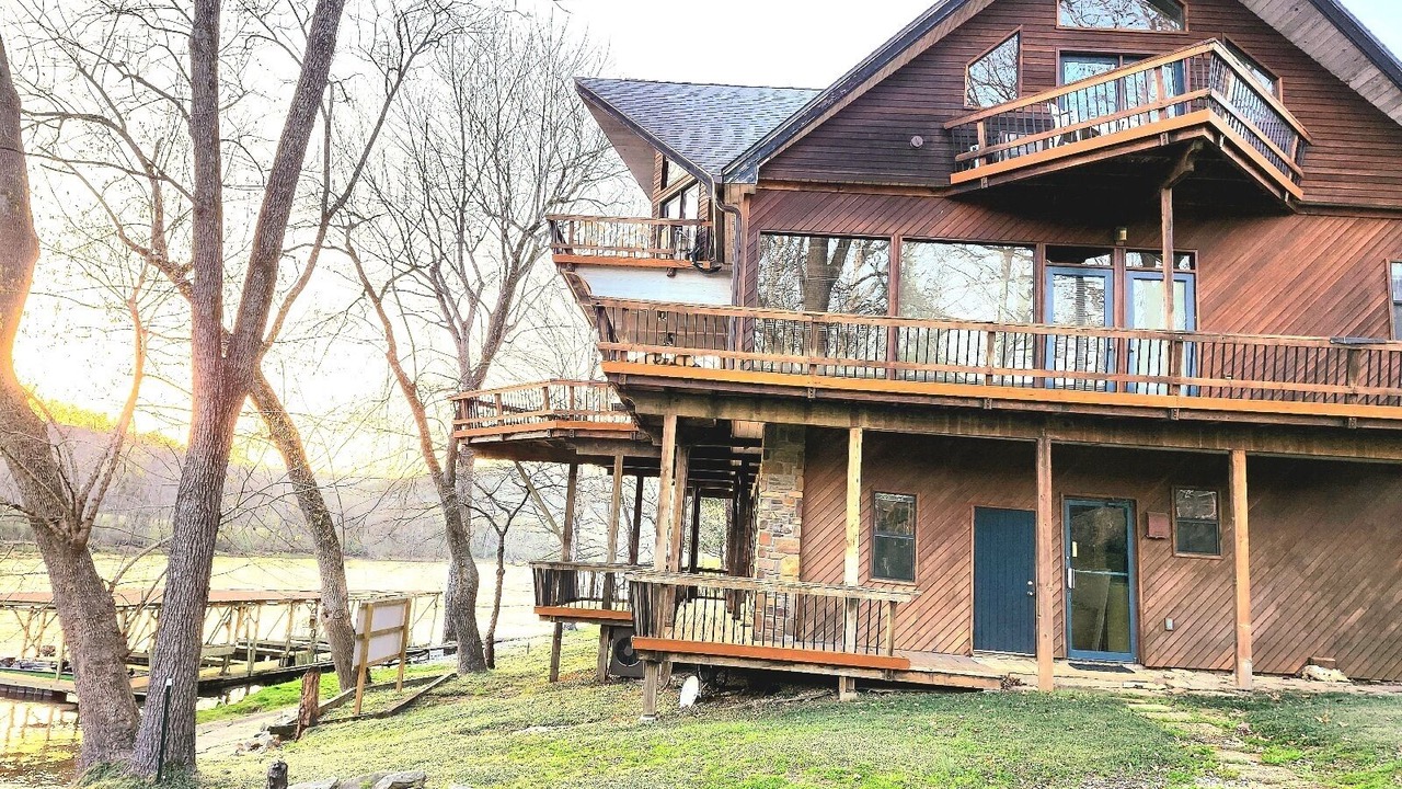 Photo of Outdoor in Lakeview