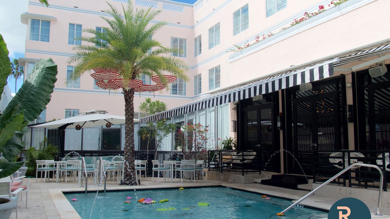 Photo of Outdoor in Flamingo/Lummus