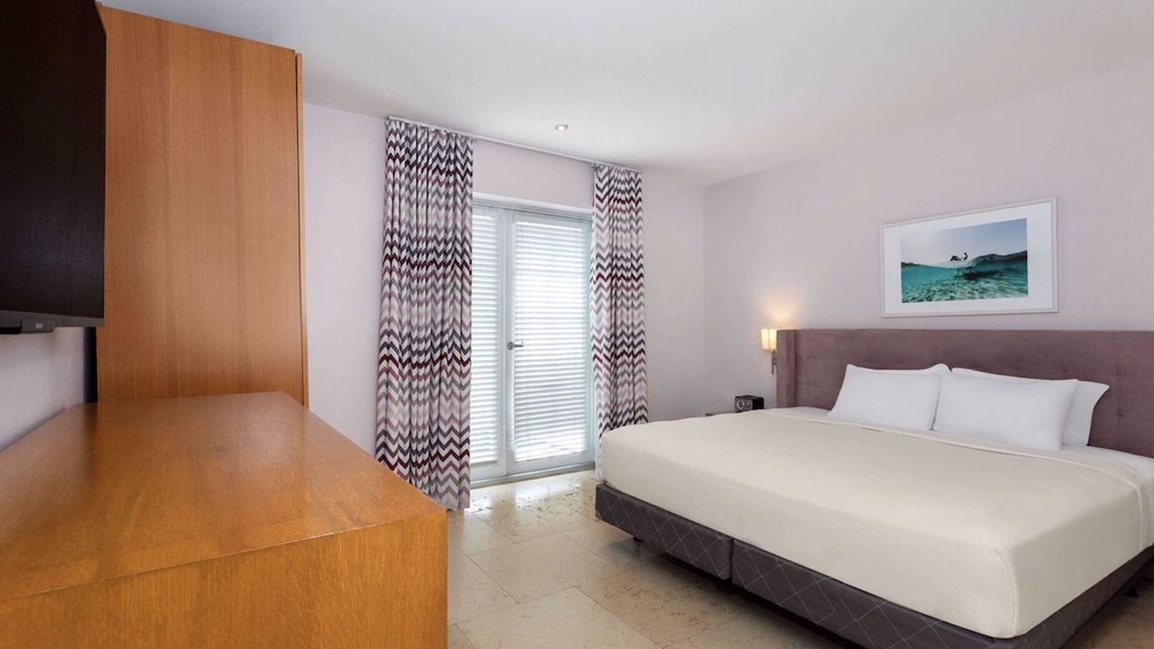 Photo of Bedroom in Flamingo/Lummus