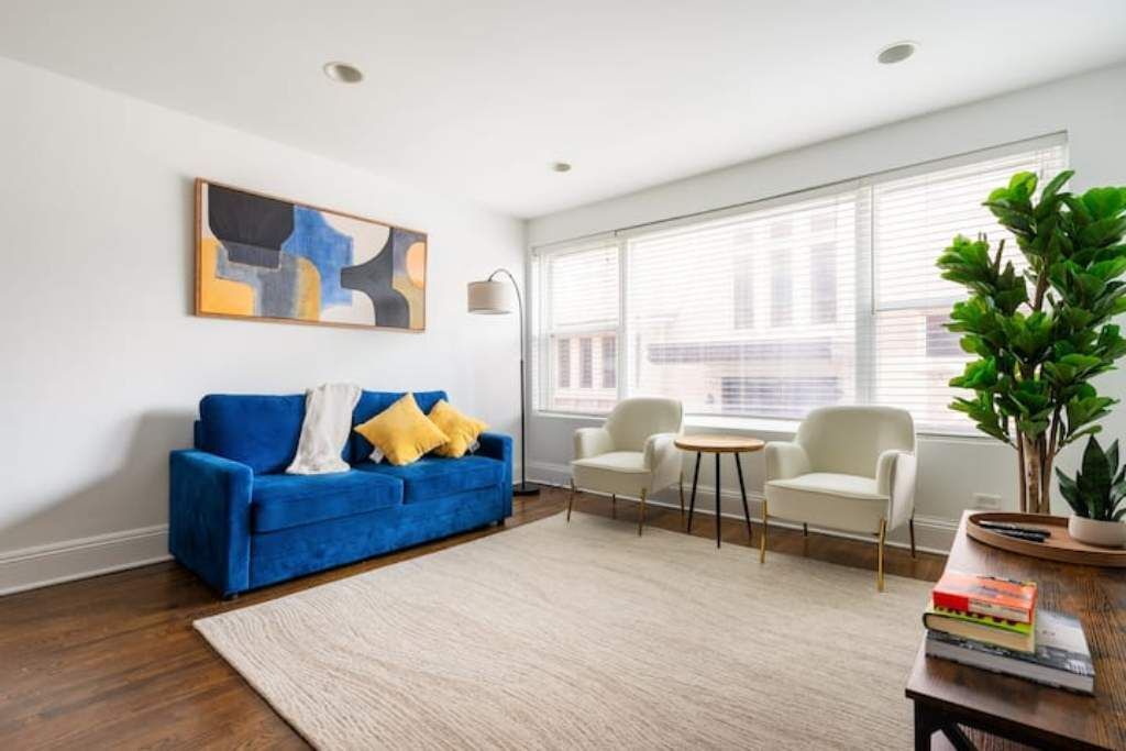 Photo of Livingroom in Rogers Park