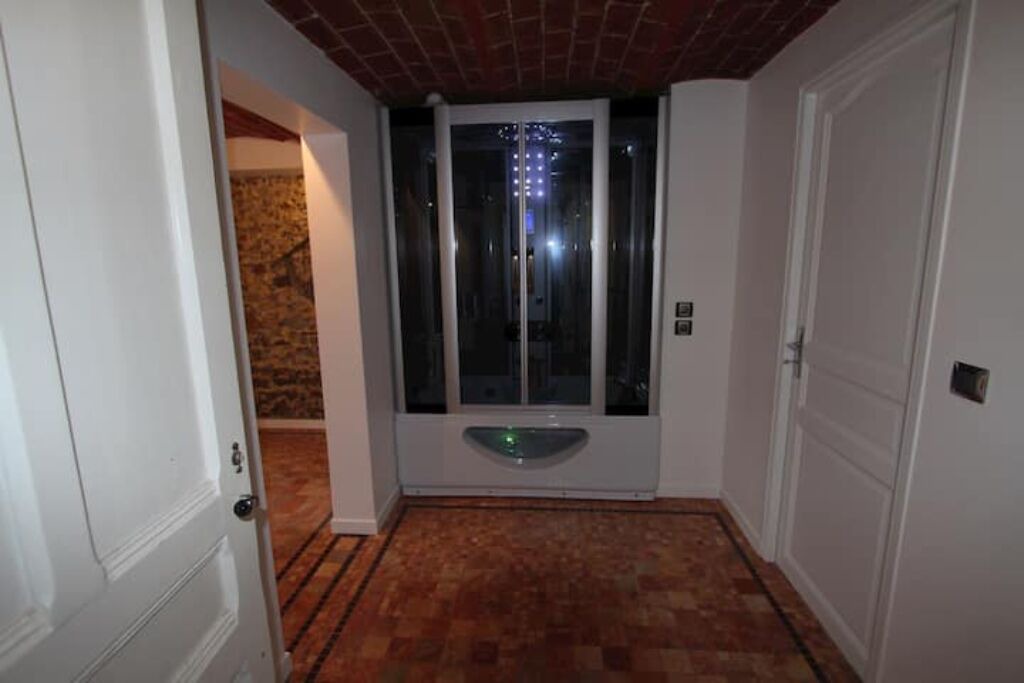 Photo of Bathroom in Poissy