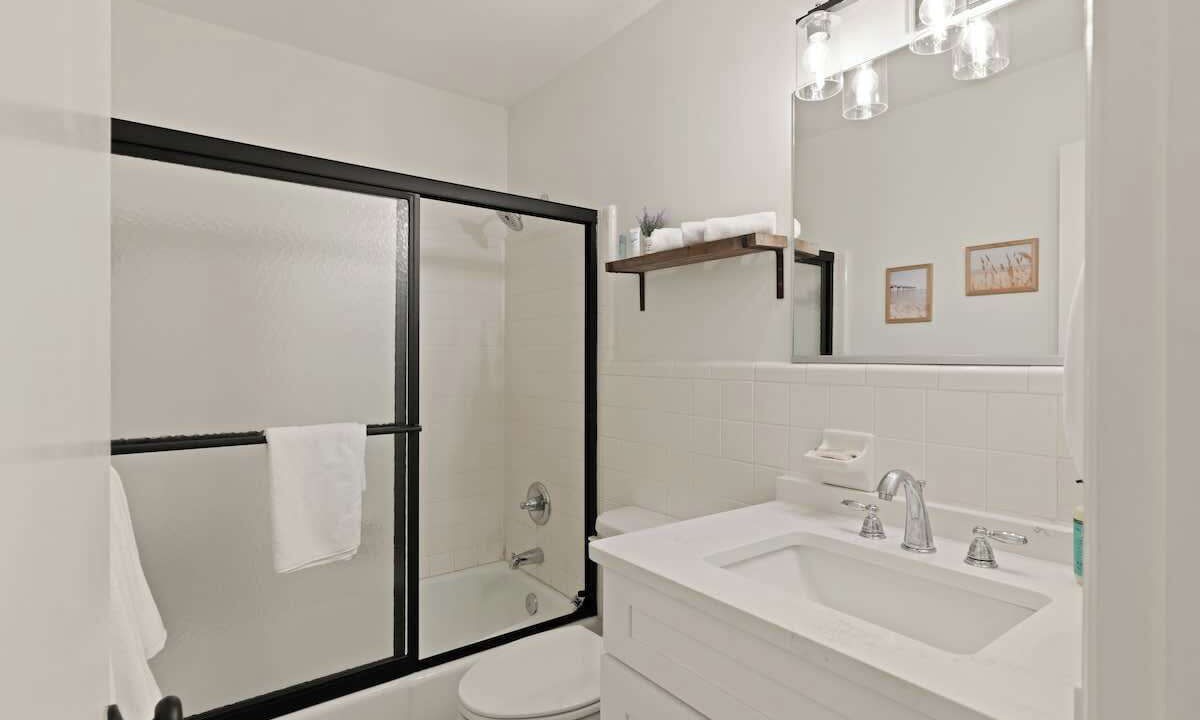 Photo of Bathroom in Jekyll Island