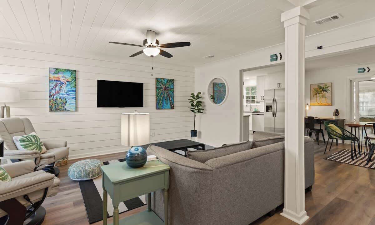 Photo of Livingroom in Jekyll Island