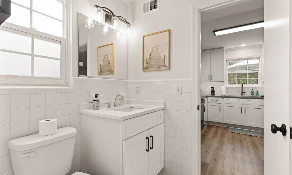 Photo of Bathroom in Jekyll Island
