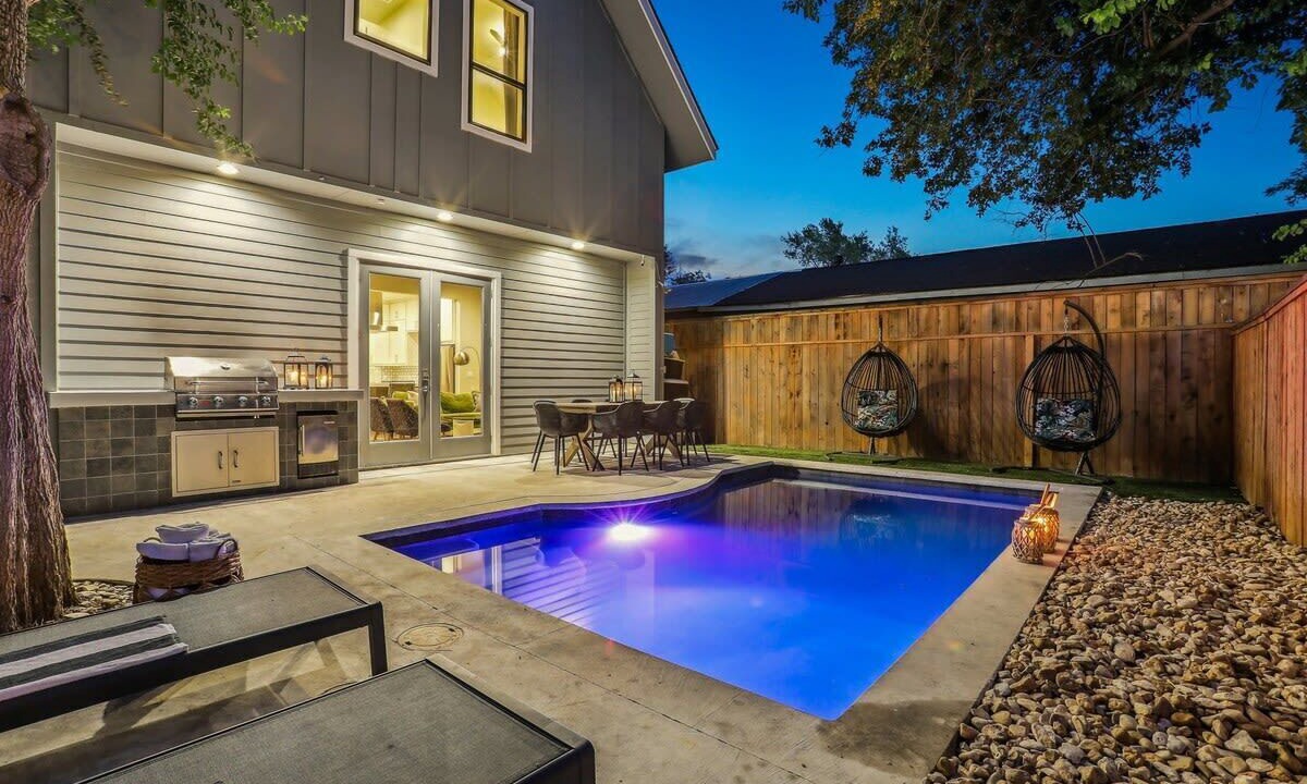 Photo of Outdoor in Govalle