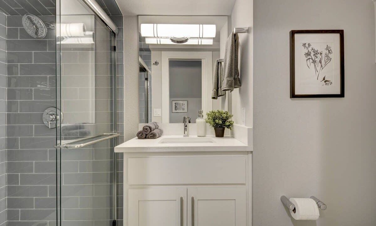 Photo of Bathroom in Govalle