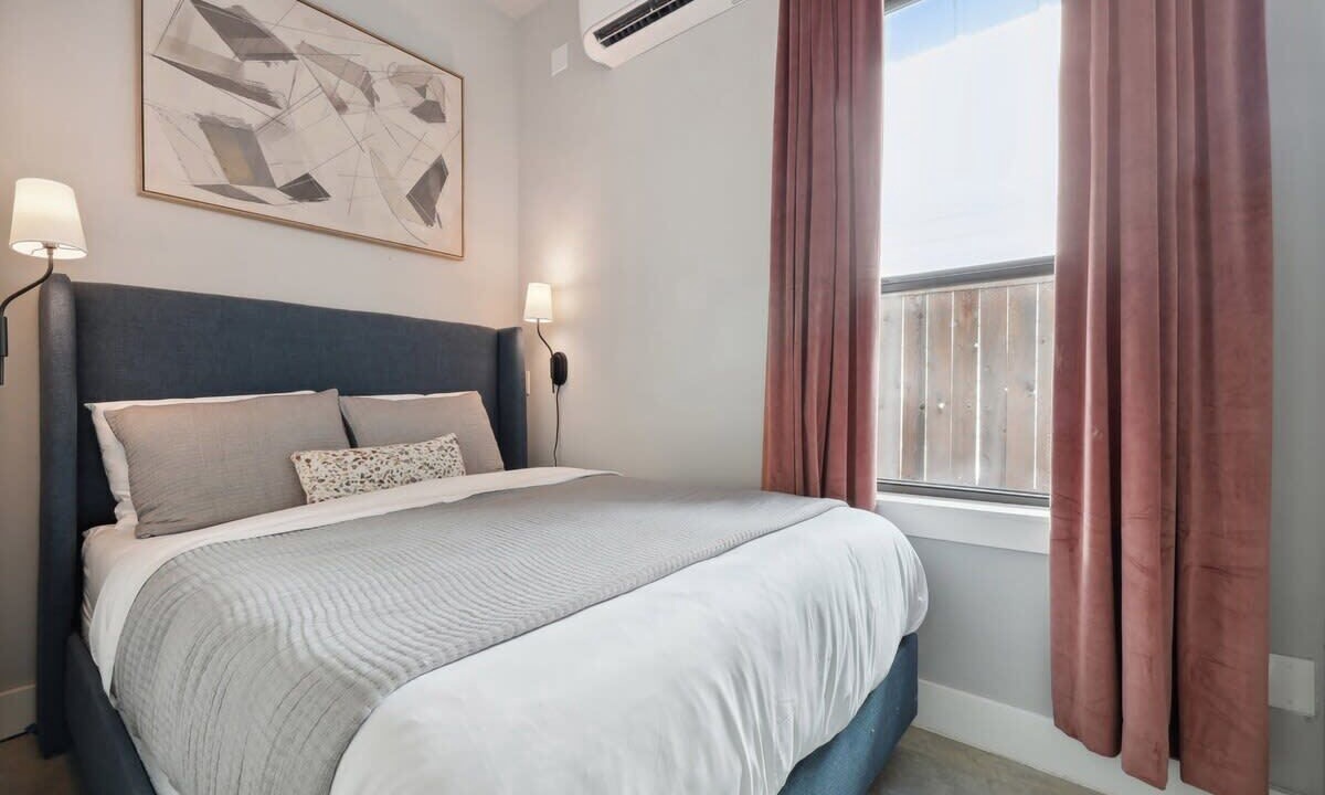 Photo of Bedroom in Govalle