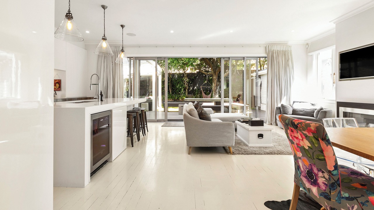 Photo of Livingroom in Thorndon