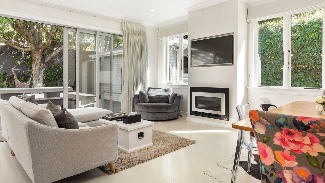 Photo of Livingroom in Thorndon