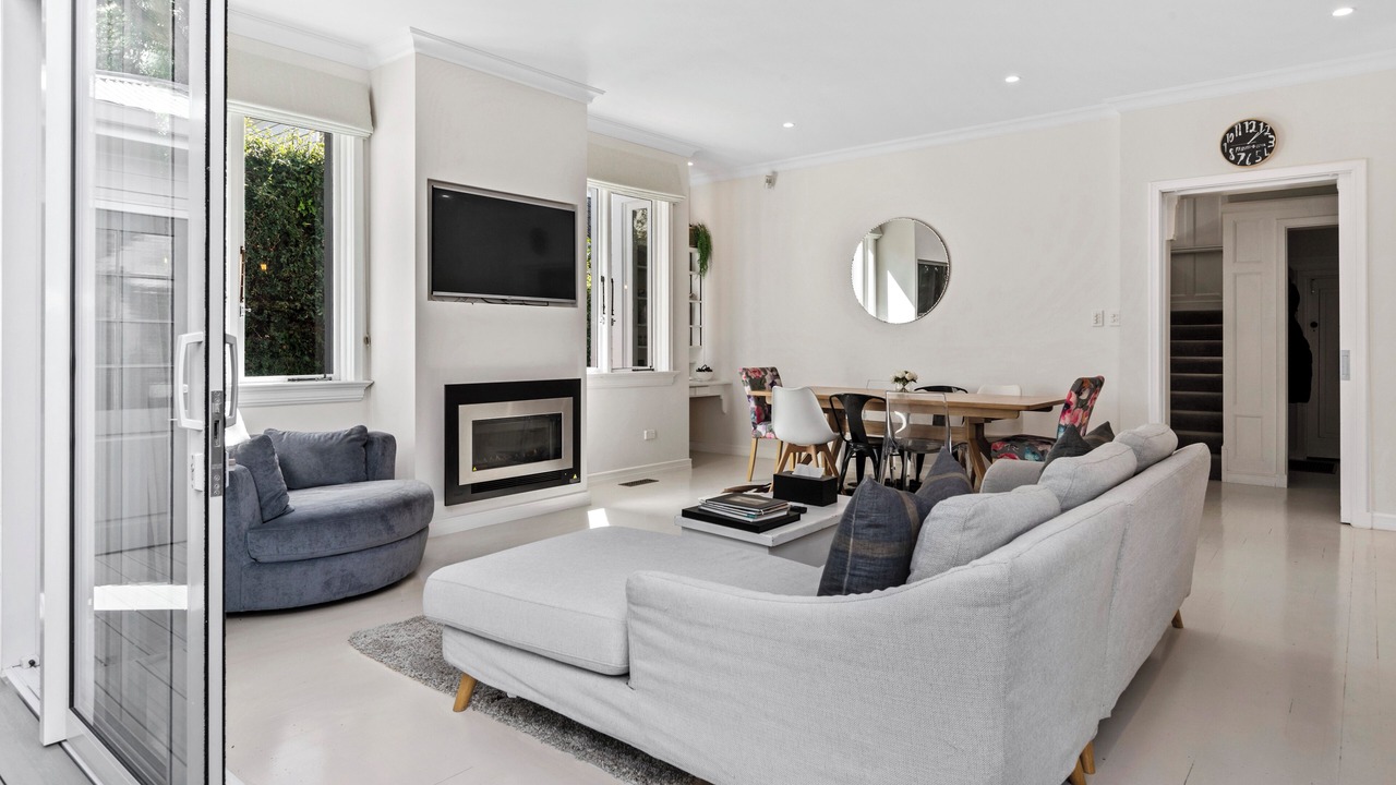 Photo of Livingroom in Thorndon