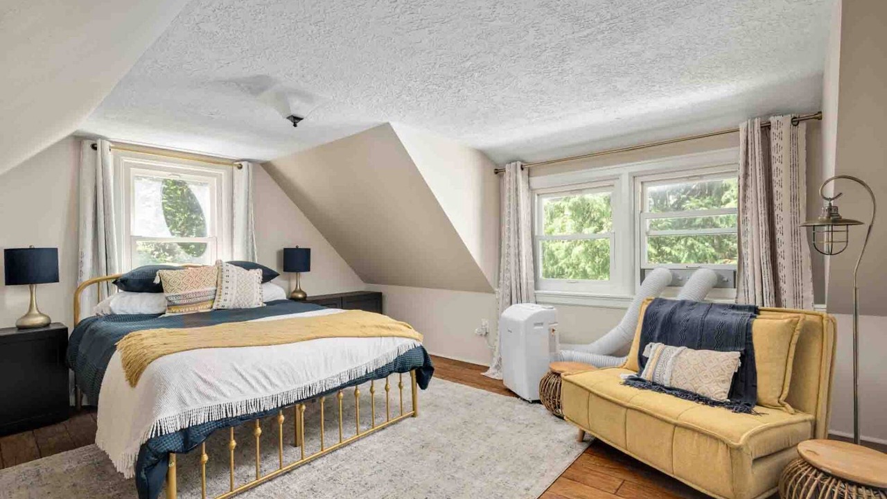 Photo of Bedroom in Stafford - Tualatin Valley