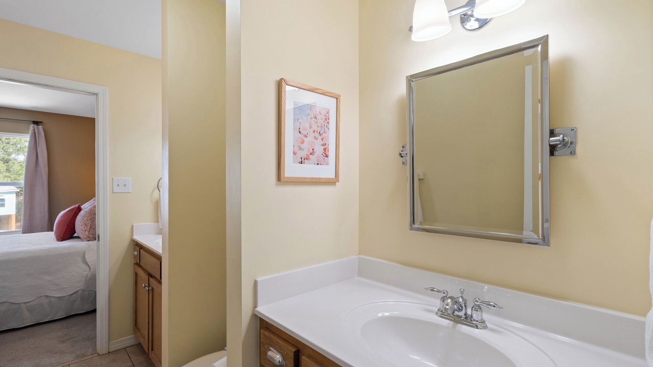 Photo of Bathroom in Dauphin Island